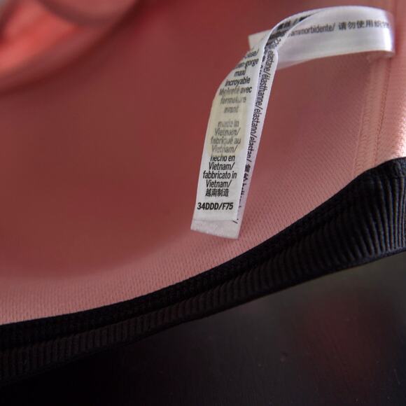 Victoria's Secret Sports Bra Sz. 34DDD Training Fitness Workout Gym Activewear - Picture 7 of 8